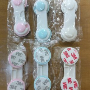 1 Pc - Children Kid Drawer Lock Baby safe Angle Sliding Door Plastic Child safety locks products ( random color )