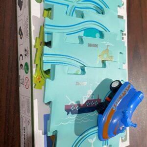 Puzzle Track Car Play Set / DIY Building Block Train Rail Car Toy Puzzle Race Track (random design )