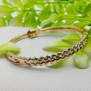 Adjustable Imported Luxury Zig-Zag Crystal Bracelet – A True Statement of Elegance | Best Quality Artificial Bracelet For Girls & Women | Bracelet For Every Occasion | Elegant Design