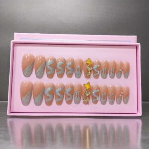 24Pcs O.TWO.O Nails with accessories