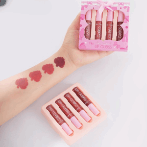 4-Piece Color Castle Bow Lip Gloss Set – Cute Bow Design, Vibrant Shades, Smooth & Glossy Finish